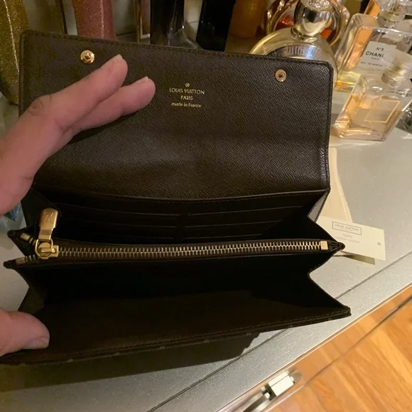 Louis Vuitton Sarah Mini Lin Clutch Wallet - Picture 4 of 8